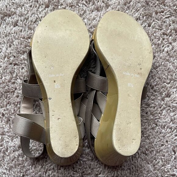 Aquatalia by Marvin K Tan Patent Strappy Wedge Sandals; SZ 8.5; Good Condition - Picture 9 of 16